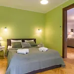 Sunny Flat In Art Nouveau Area