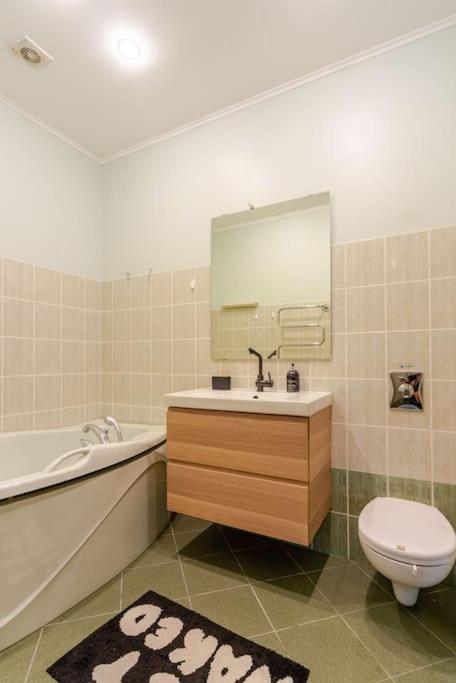 Apartment Sunny Flat In Art Nouveau Area *