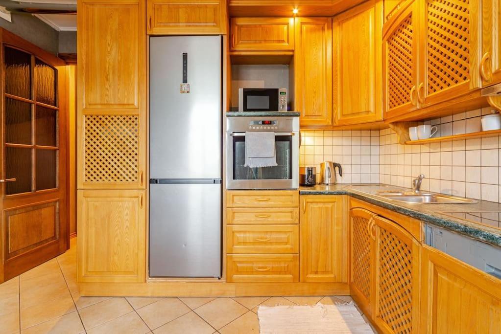 Apartment Sunny Flat In Art Nouveau Area