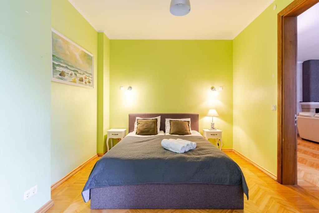 Apartment Sunny Flat In Art Nouveau Area *